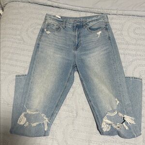 American Eagle mom jean